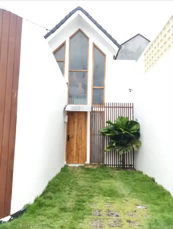 Villa For Rent 2 Bed In Kerobokan Kelod Bali