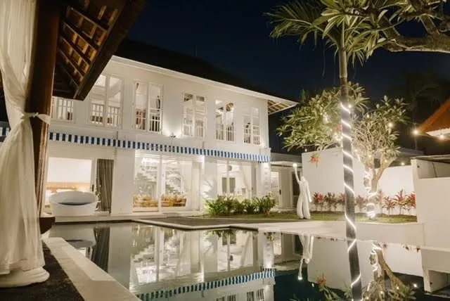 Villa For Rent 3 Bed In Bumbak Umalas Kerobokan