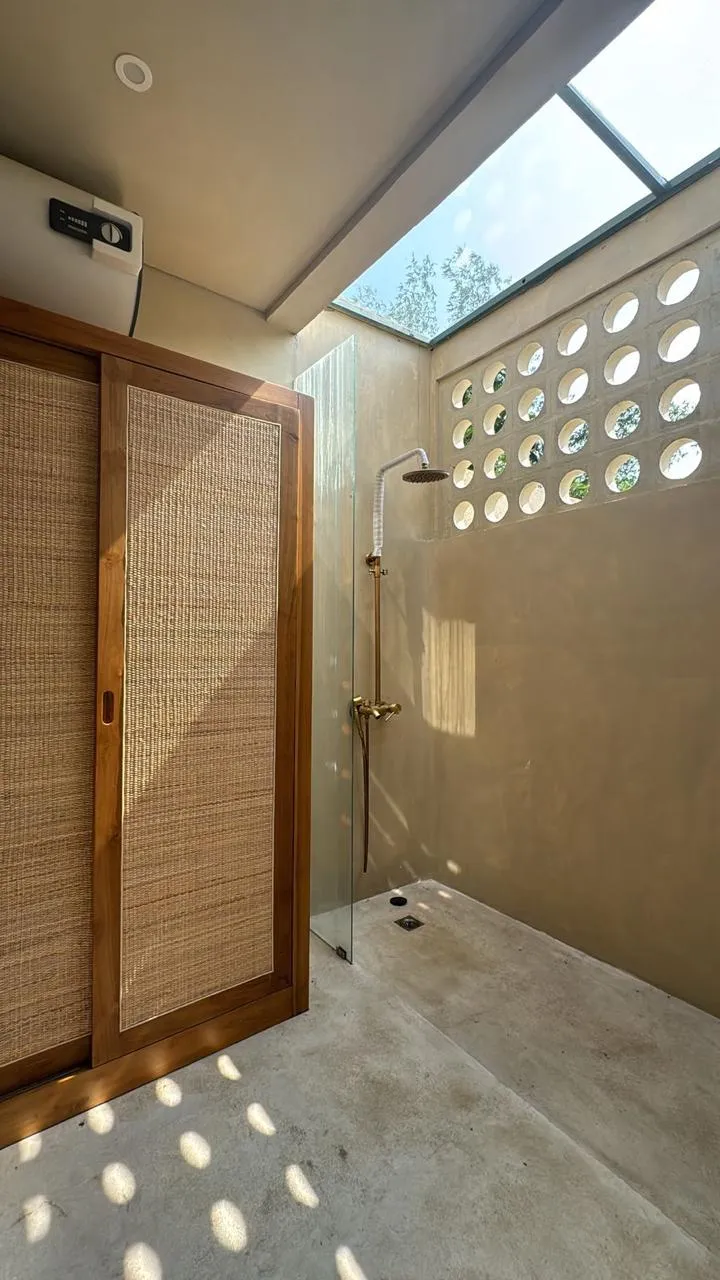 2BR Villa at Jalan Pantai Seseh Cemagi — image 4