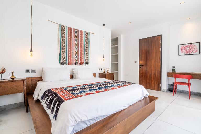 ELEGANT-LUXURY 2BR VILLA IN CENTRAL UMALAS — image 1