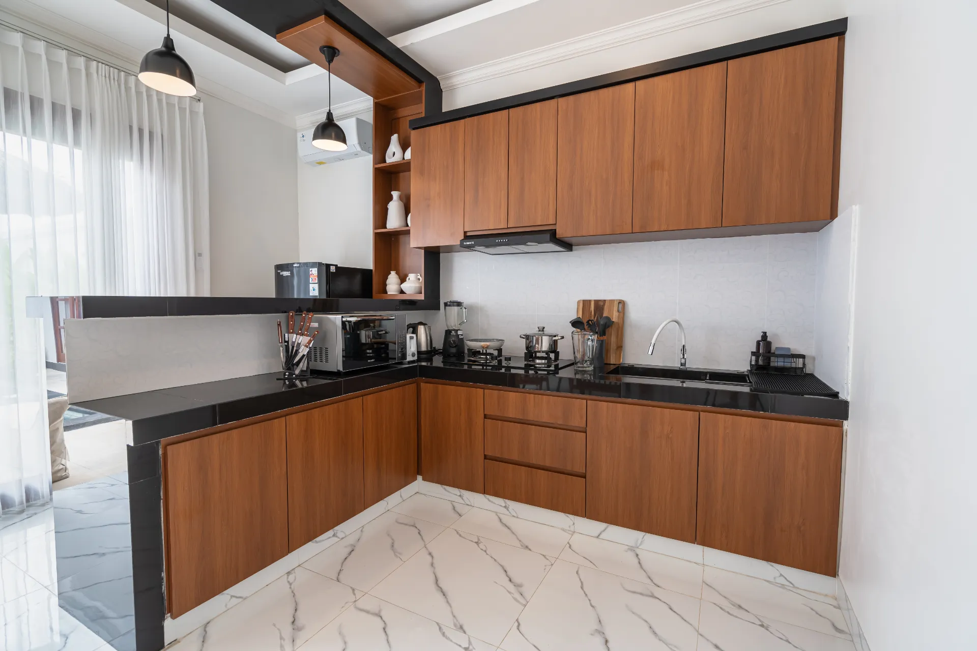 Electricity included - 2BR Villa 2 min from Lima Beach — image 3