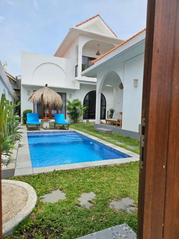 3 BR VILLA IN CANGGU - FREE 1 BIG BIKE