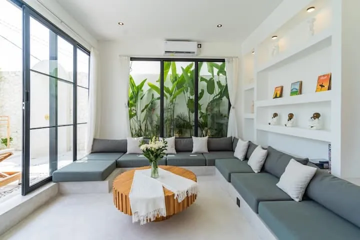 Villa For Rent 3 Bed In SesehCemagi Badung Bali — image 2