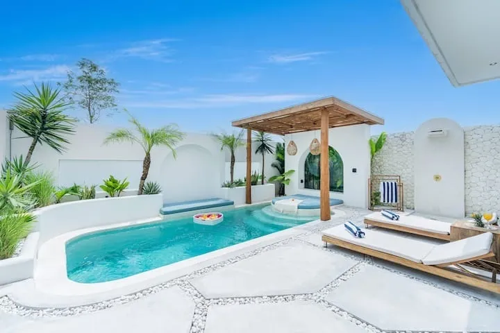 Villa For Rent 3 Bed In SesehCemagi Badung Bali — image 3