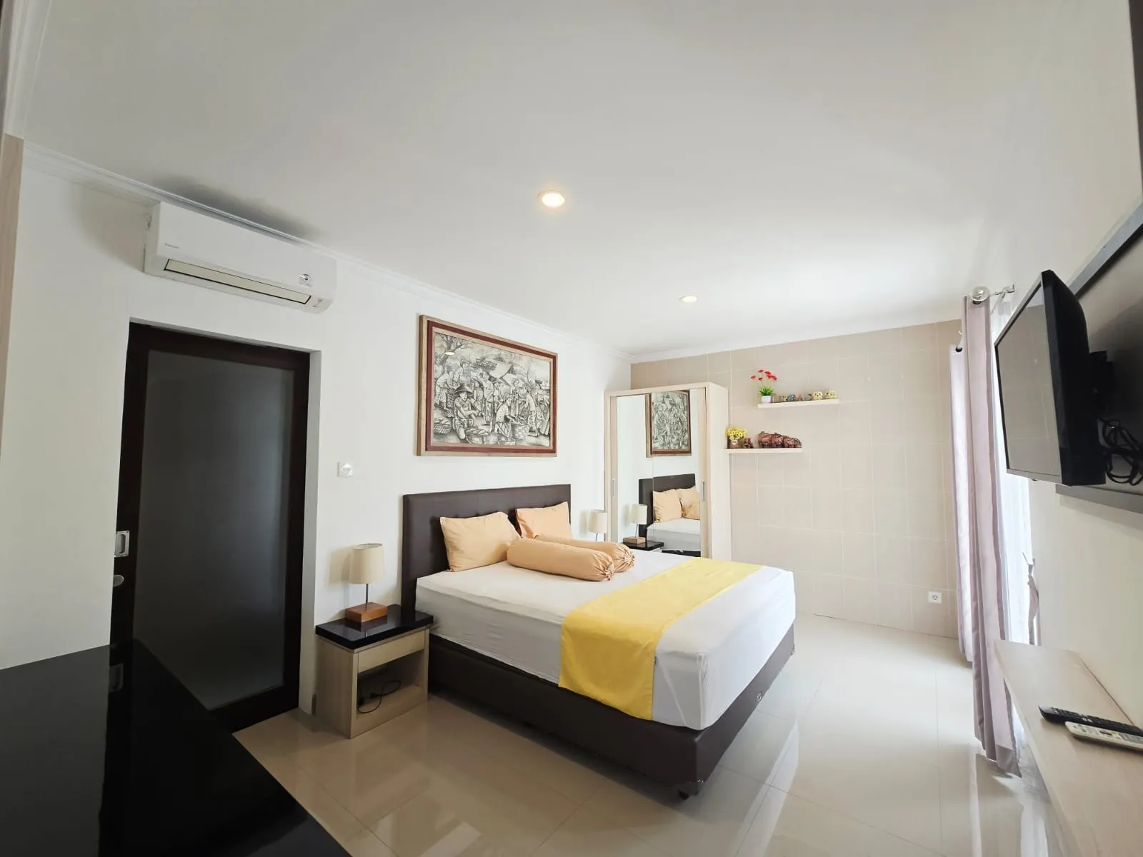 Villa For Rent 3 Bed In Bumbak Umalas Bali — image 1