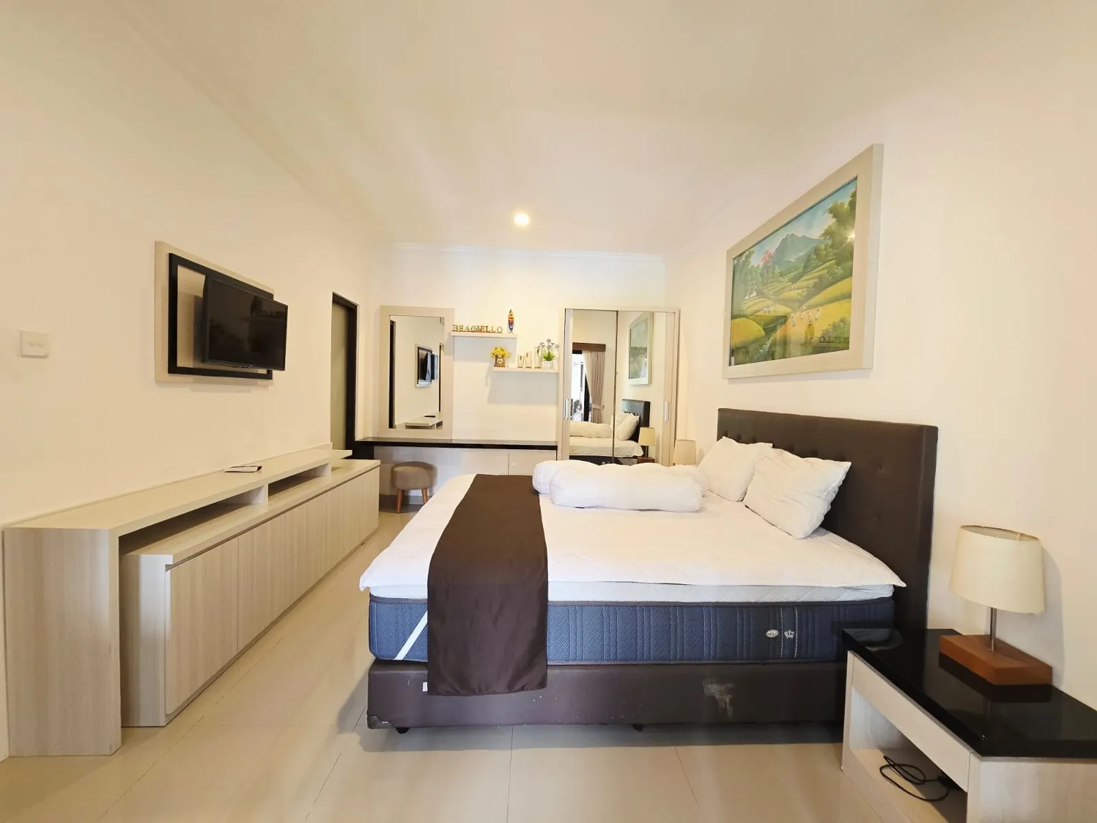 Villa For Rent 3 Bed In Bumbak Umalas Bali — image 4