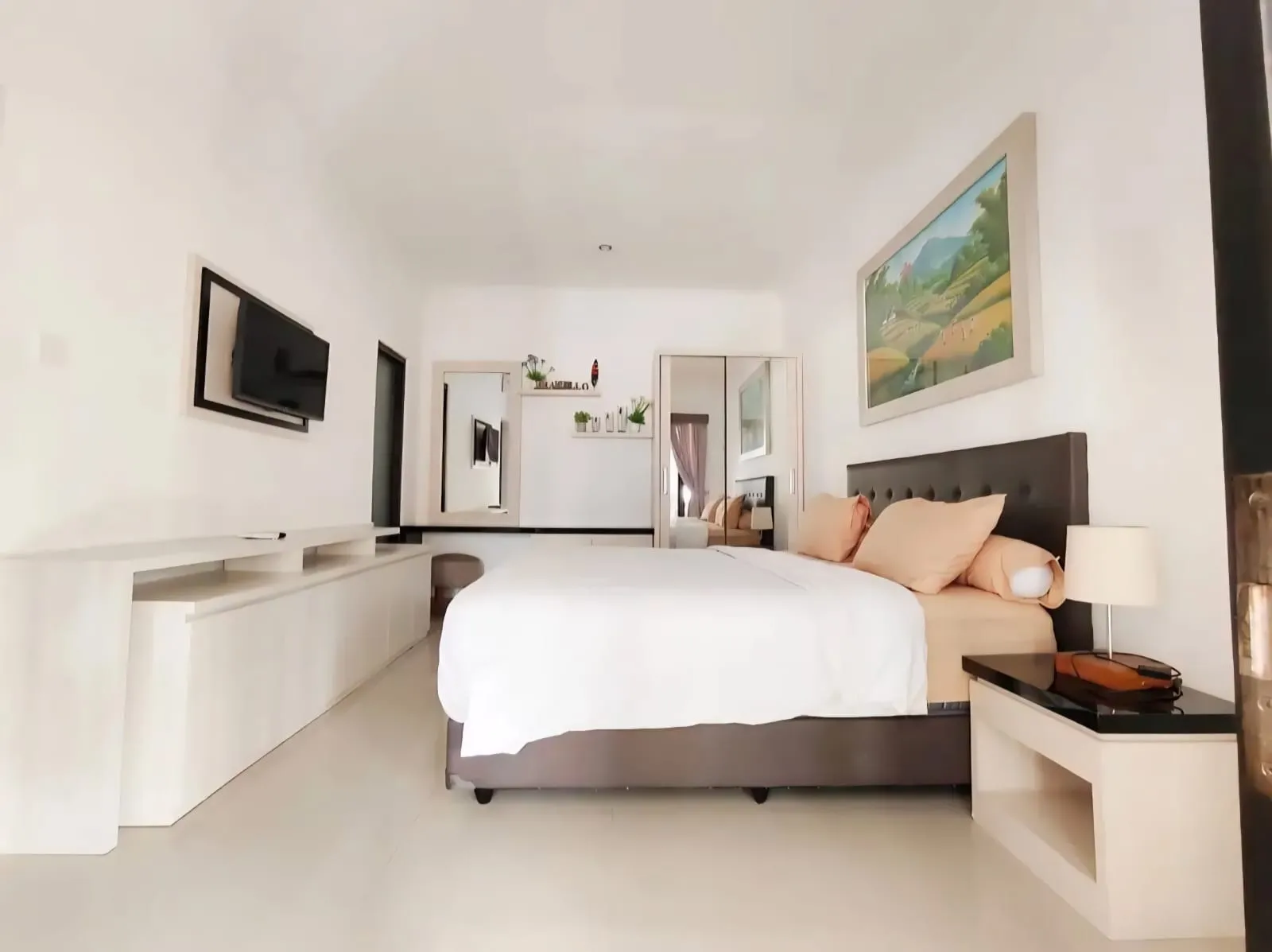 Villa For Rent 3 Bed In Bumbak Umalas Bali — image 3