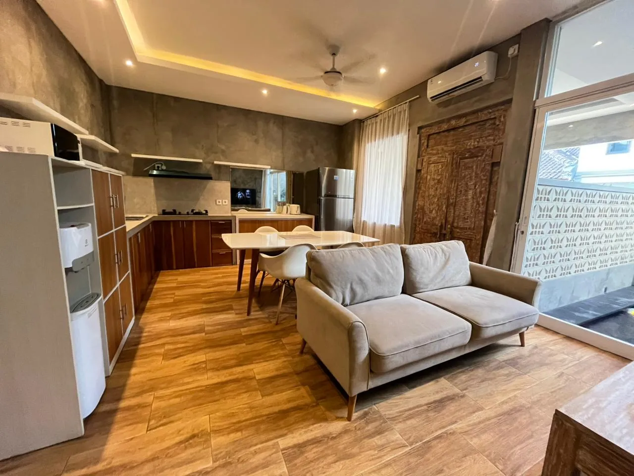 2BR VILLA BERAWA — image 2
