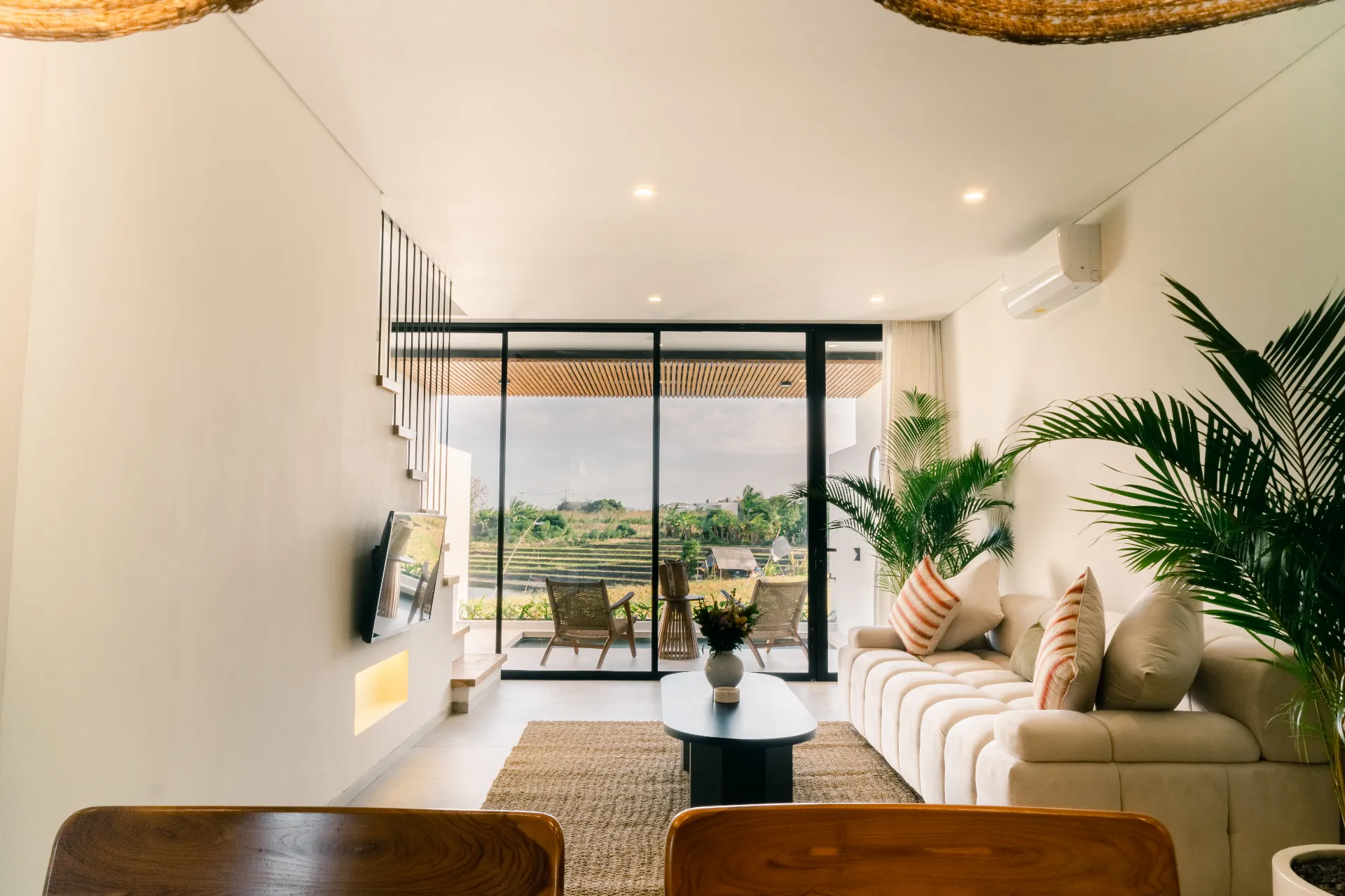 2 BEDROOM MODERN VILLA WITH RICEFIELD VIEW IN CANGGU - AF606 A — image 2