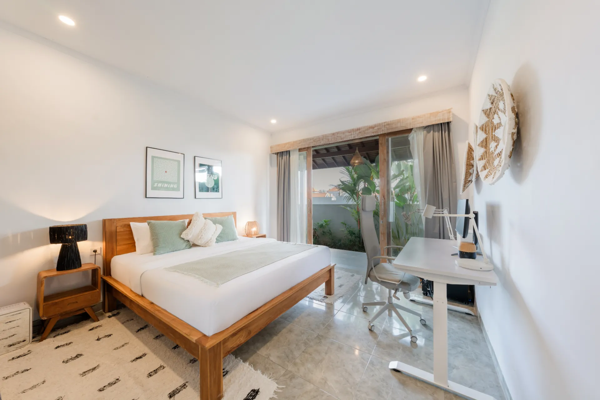 2BR Villa - Workspace w/PC - Electricity Included - Pet allowed