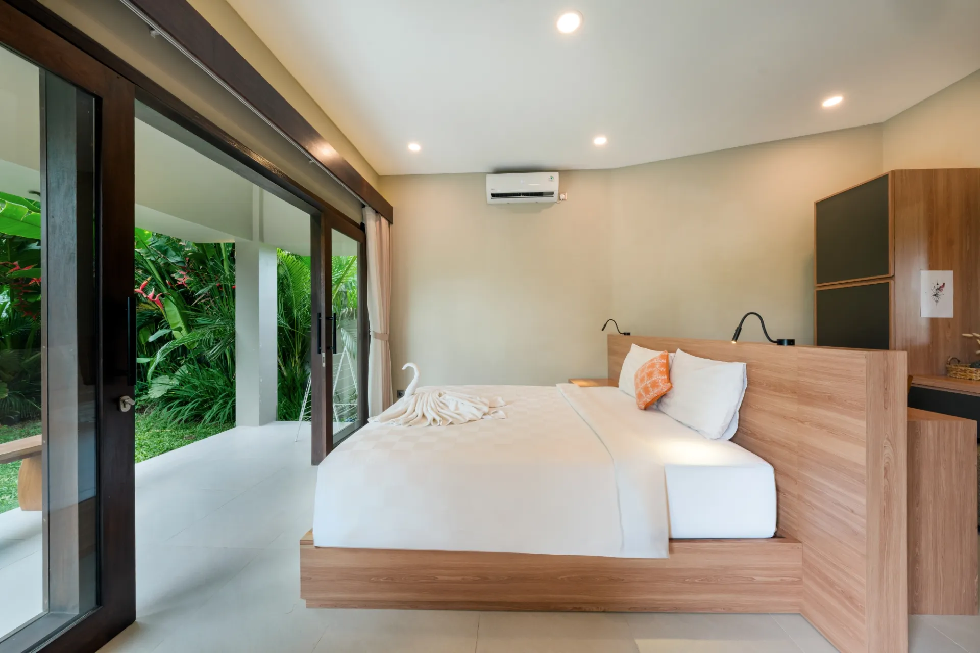 3 BR Villa in Cemagi No Construction & Ricefield View — image 1