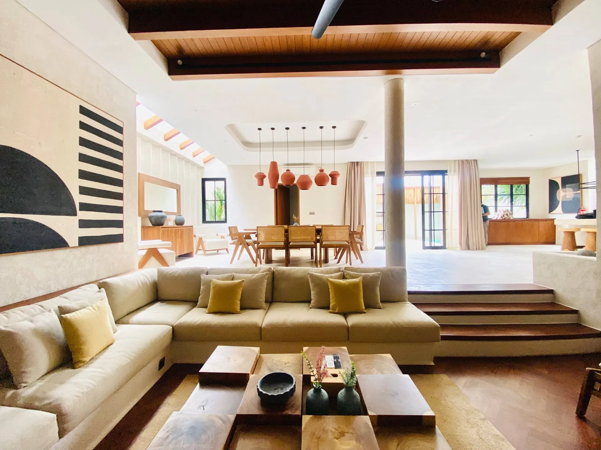 6 Mins to Berawa Beach! Chic 3BR Villa w/ Enclosed Living & Pool — image 3