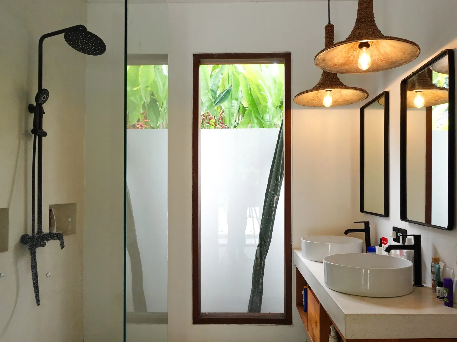 1-Bedroom Villa with Private Pool and Green Oasis Setting in Cepaka (R-VB06) — image 4