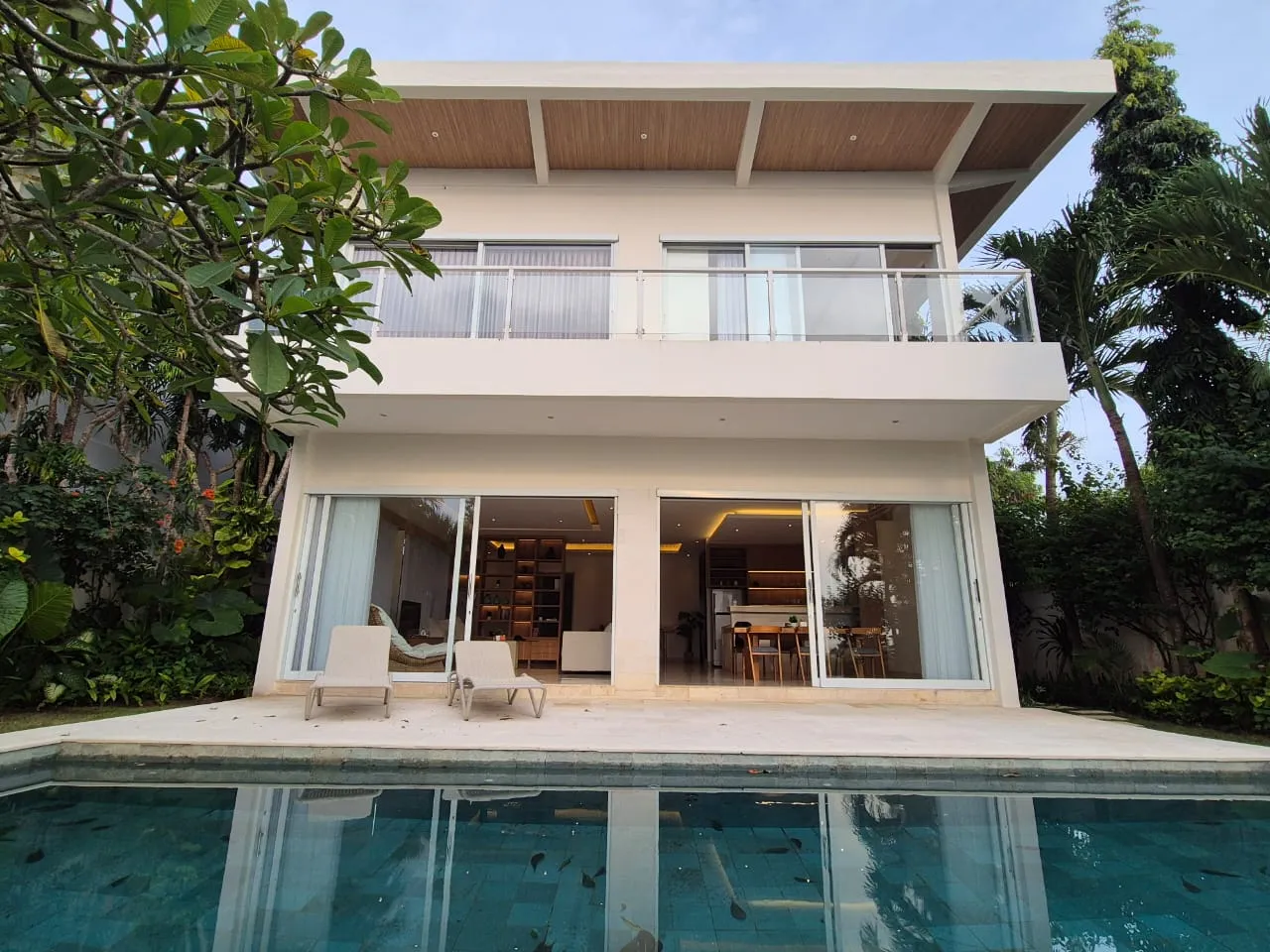 DO 491- FOR RENT LUXURY OCEAN VIEW VILLA LOCATED AT PECATU UNGASAN