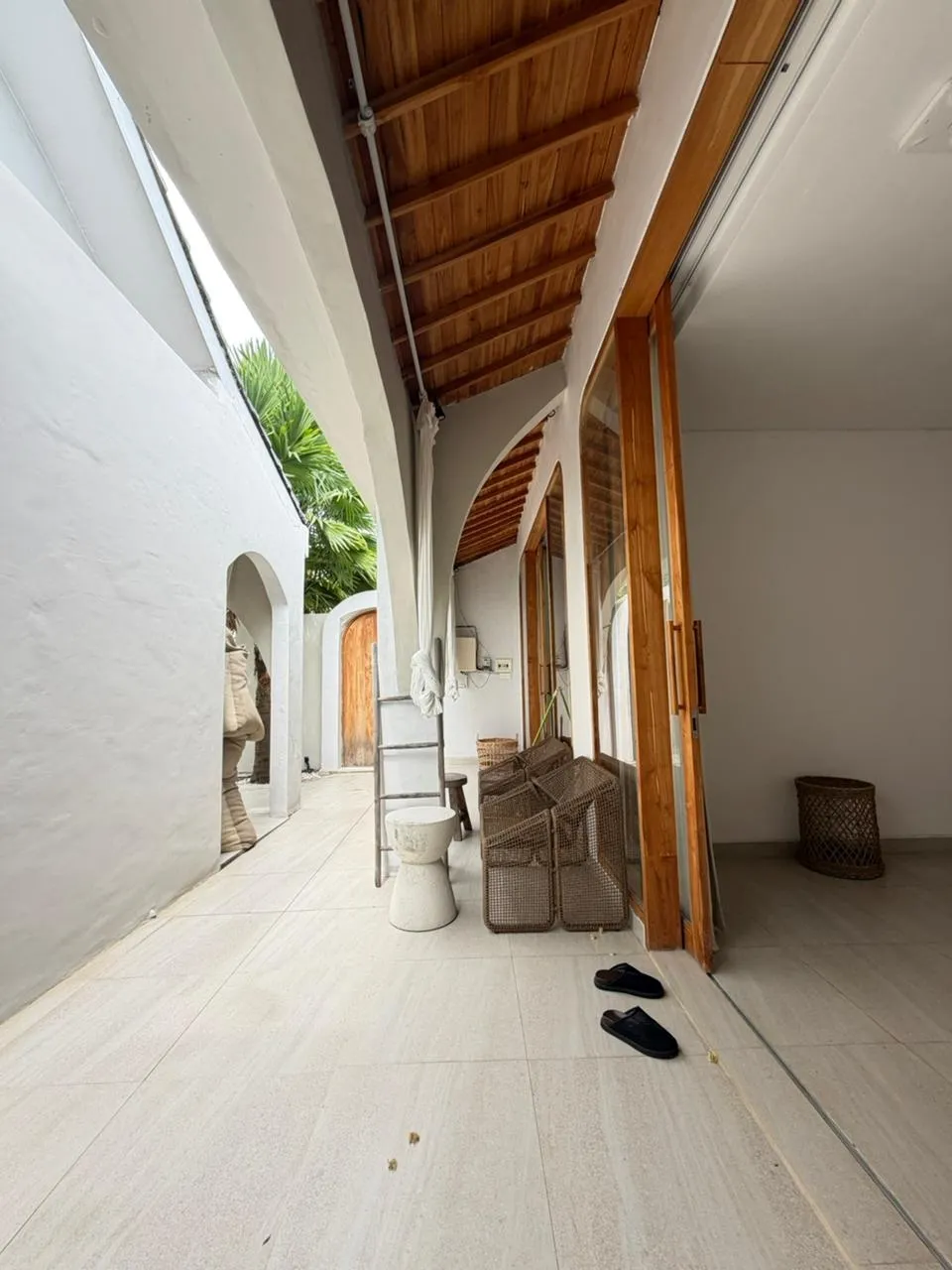 Villa For Rent 3 Bed In Seseh Cemagi Badung Bali — image 3