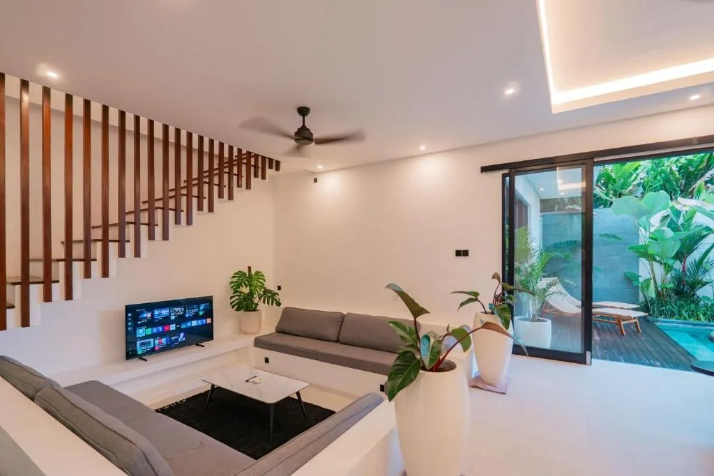 3 BR VILLA IN SESEH — image 4