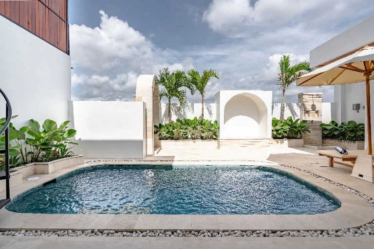 2 BEDROOMS VILLA FOR MONTHLY RENT IN PERERENAN - PANTAI LIMA - YO200C