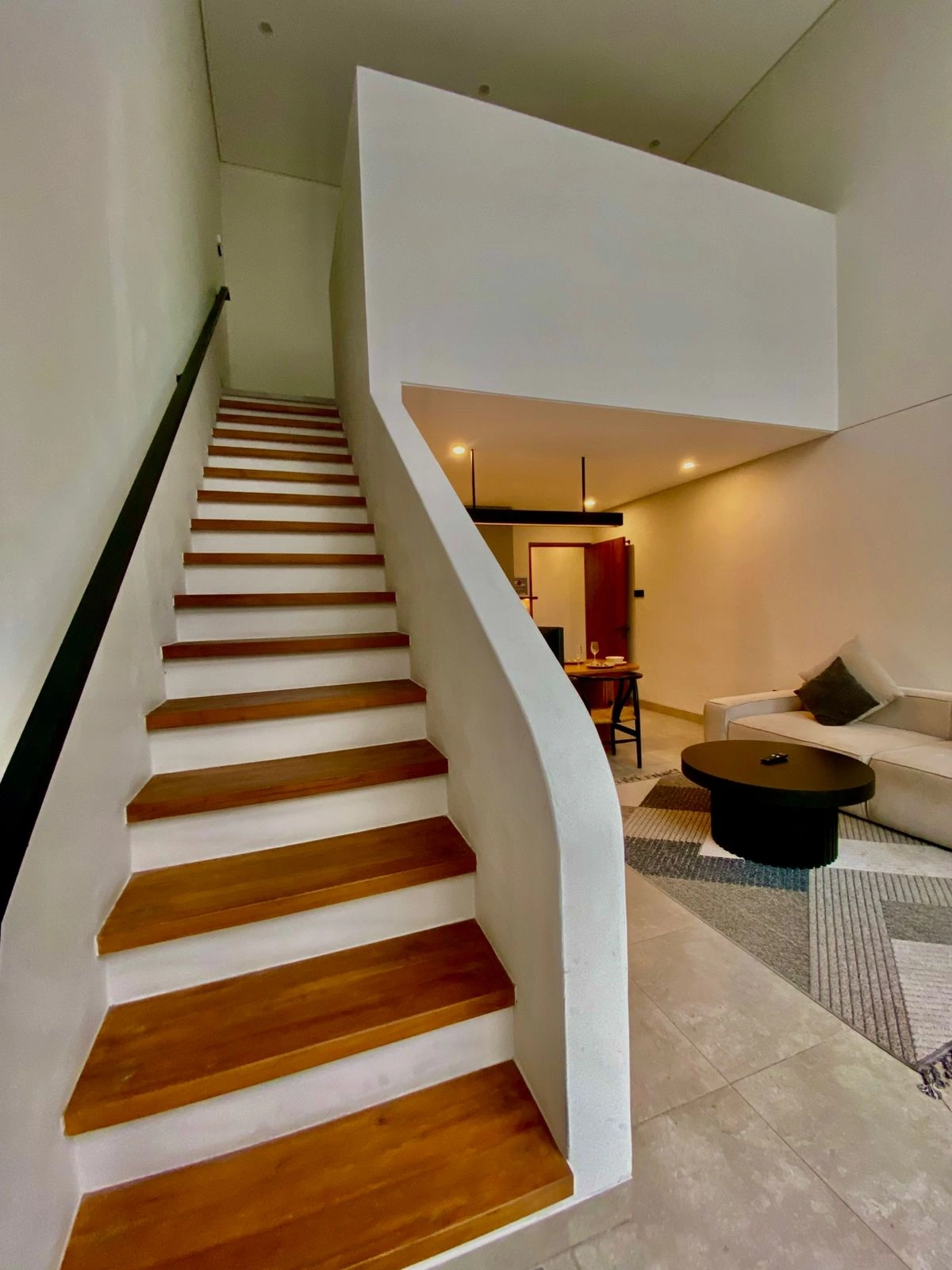 Villa For Rent 2 Bed In Berawa Tibubeneng Bali — image 2