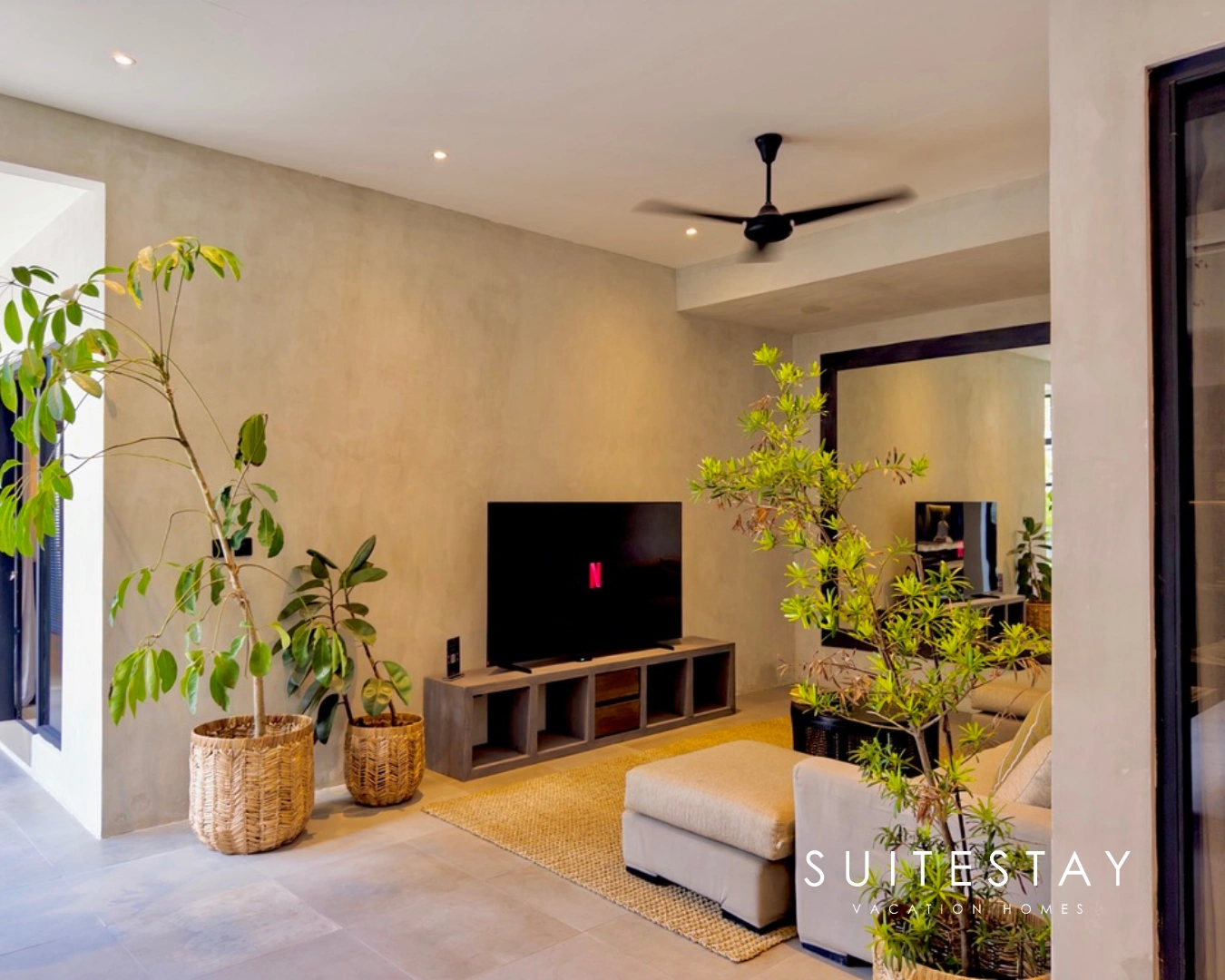 Luxury 3-Bedroom Villa in Private Berawa Location — image 1