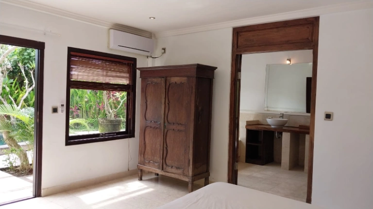 Villa Tumbak Bayuh–5 Bedroom Villa with Expansive Garden & Pool in Tumbak Bayuh — image 4