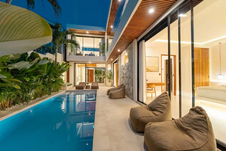 Cinema & Jacuzzi! Brand New 4BR Luxury Villa 600m from Seseh Beach — image 2