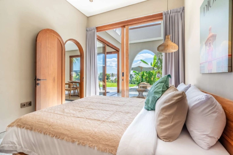 Tumbak Bayuh - 3BR Brand New Bohemian Style Villa — image 1