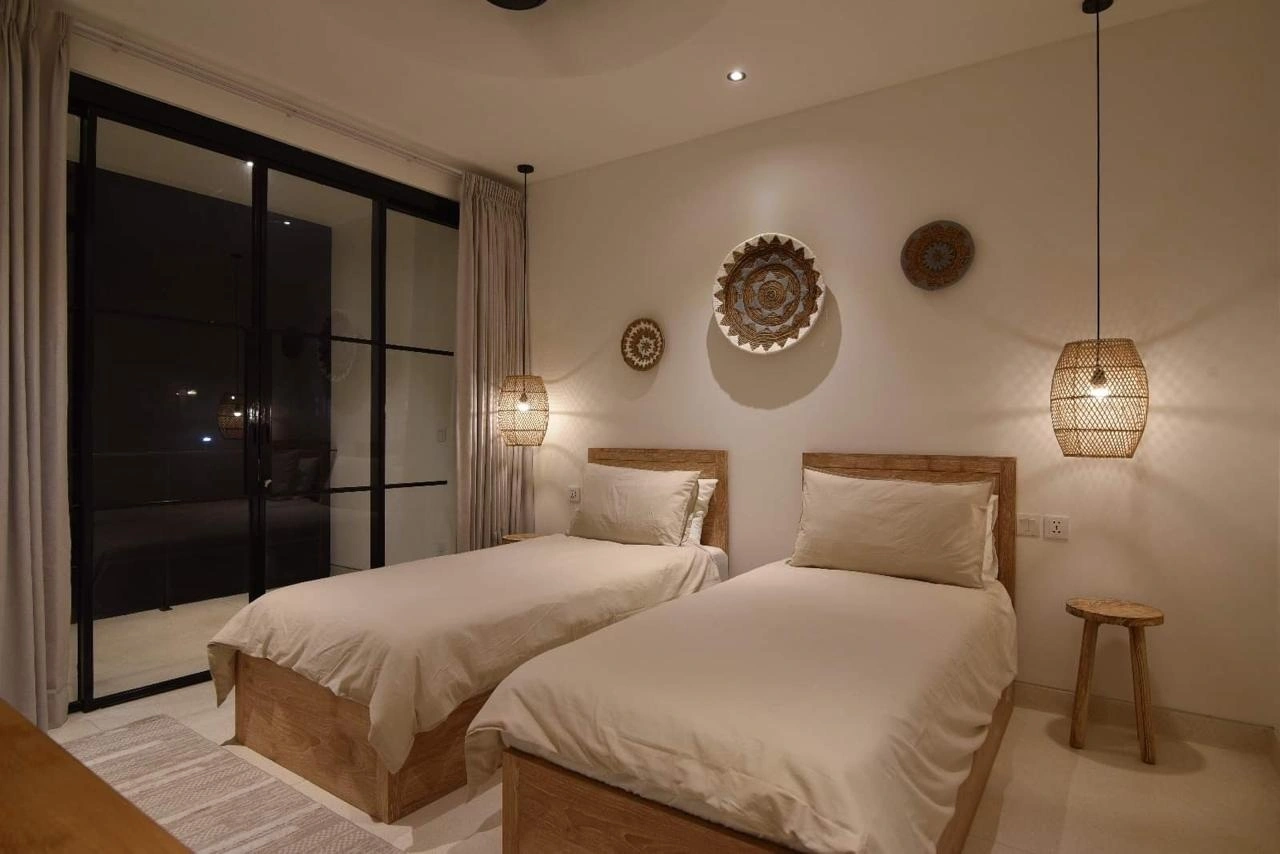 Villa For Rent 4 Bed In Bumbak Umalas Bali — image 3