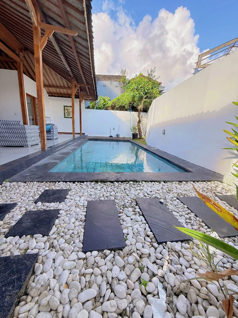 2BR VILLA CANGGU