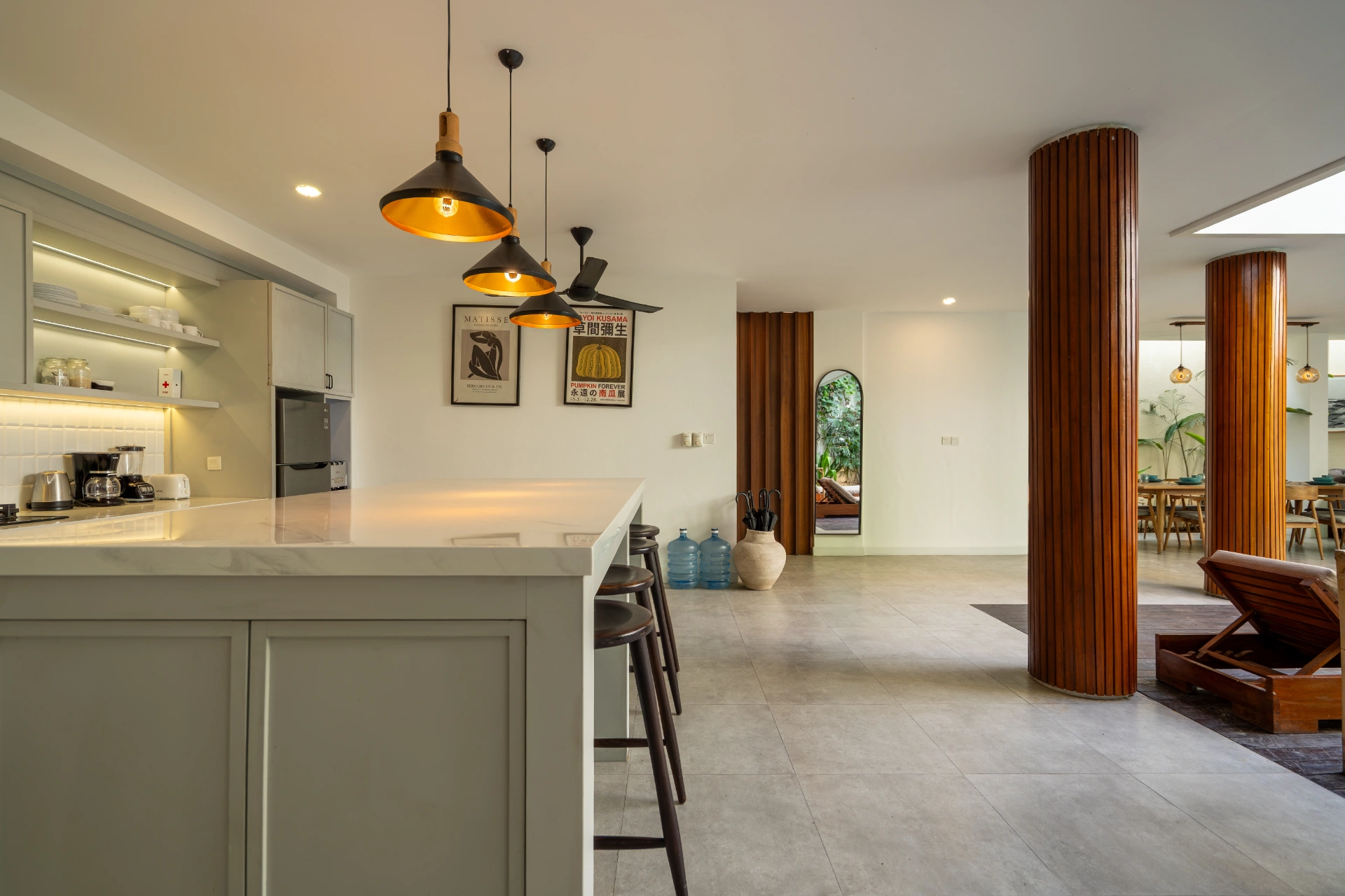 GREEN MOON 2 - Luxe 4BR Canggu | Pool & Balcony Near Beach — image 1