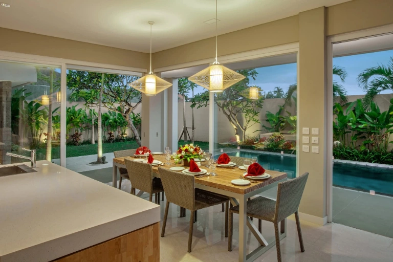 4 BEDROOM VILLA IN BERAWA IDR 50 MILL/MONTH +62 — image 2