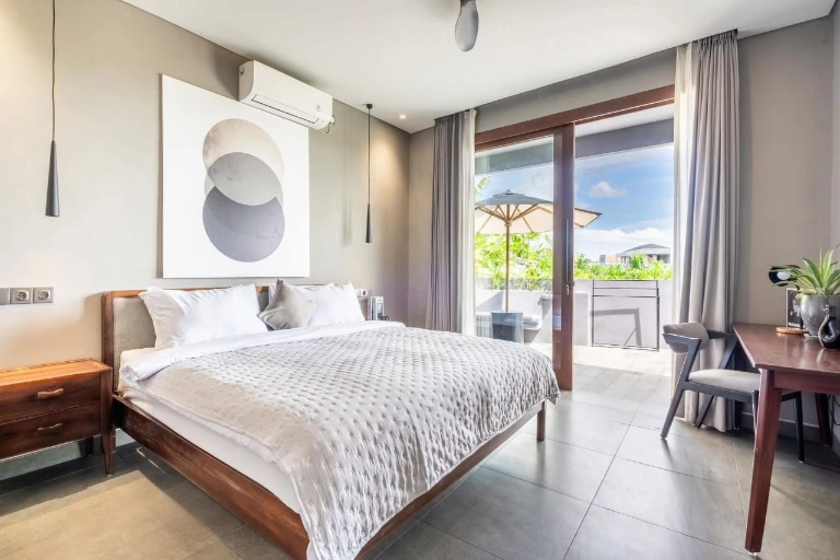 Villa For Rent 5 Bed In Pererenan Badung Bali — image 2