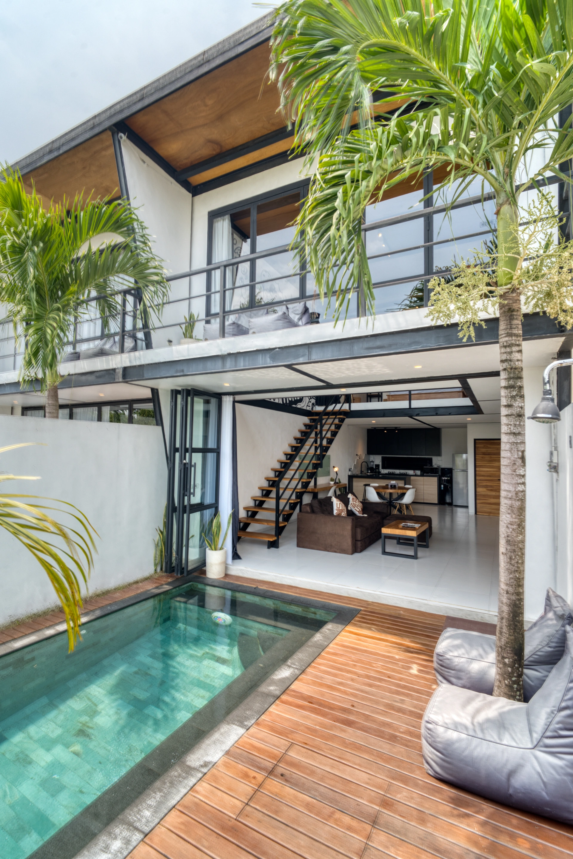Echo Haven : 1BR Loft In Canggu.