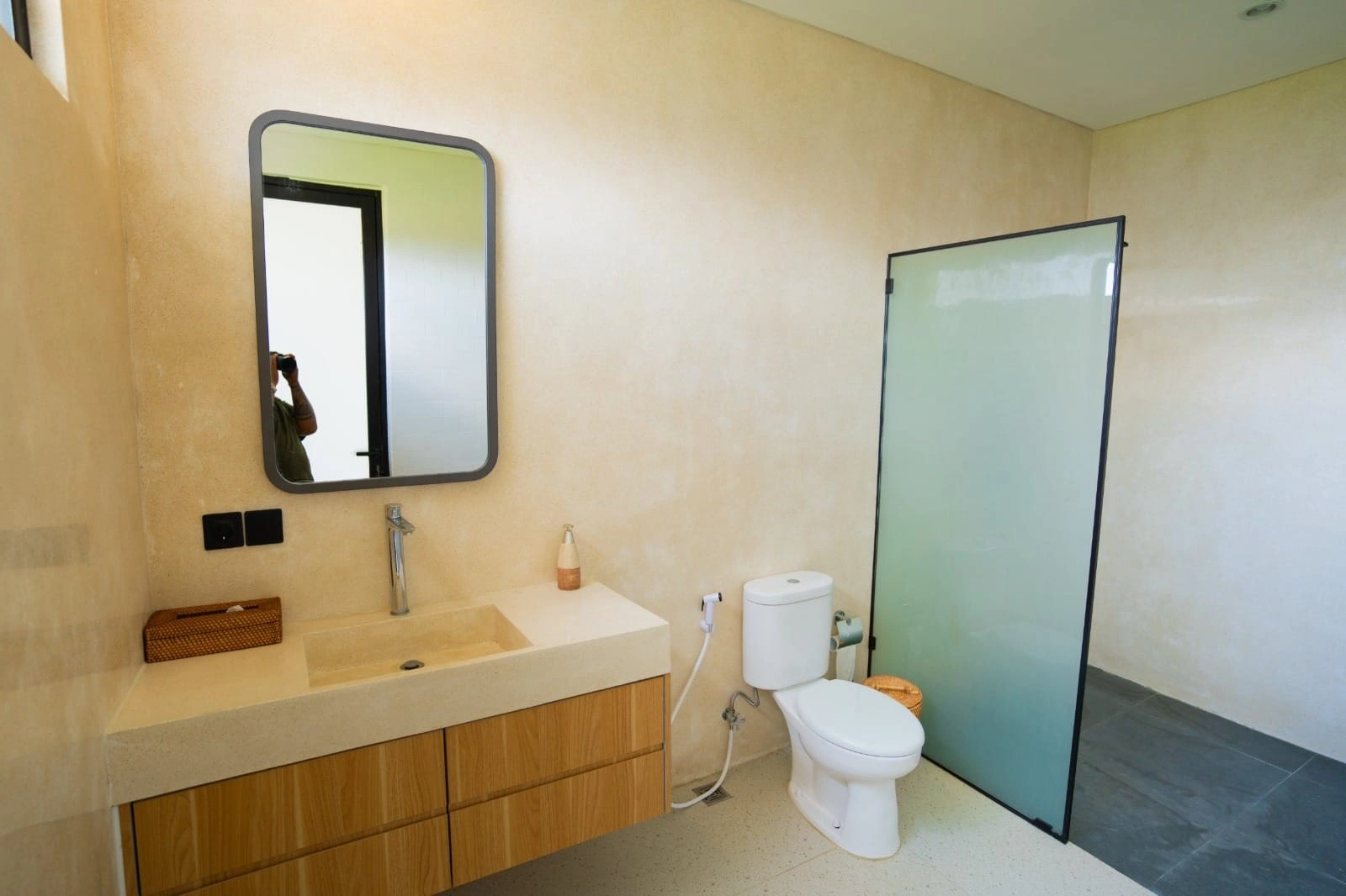 Modern Villa For Rent 2 Bed In Cemagi Badung Bali — image 2