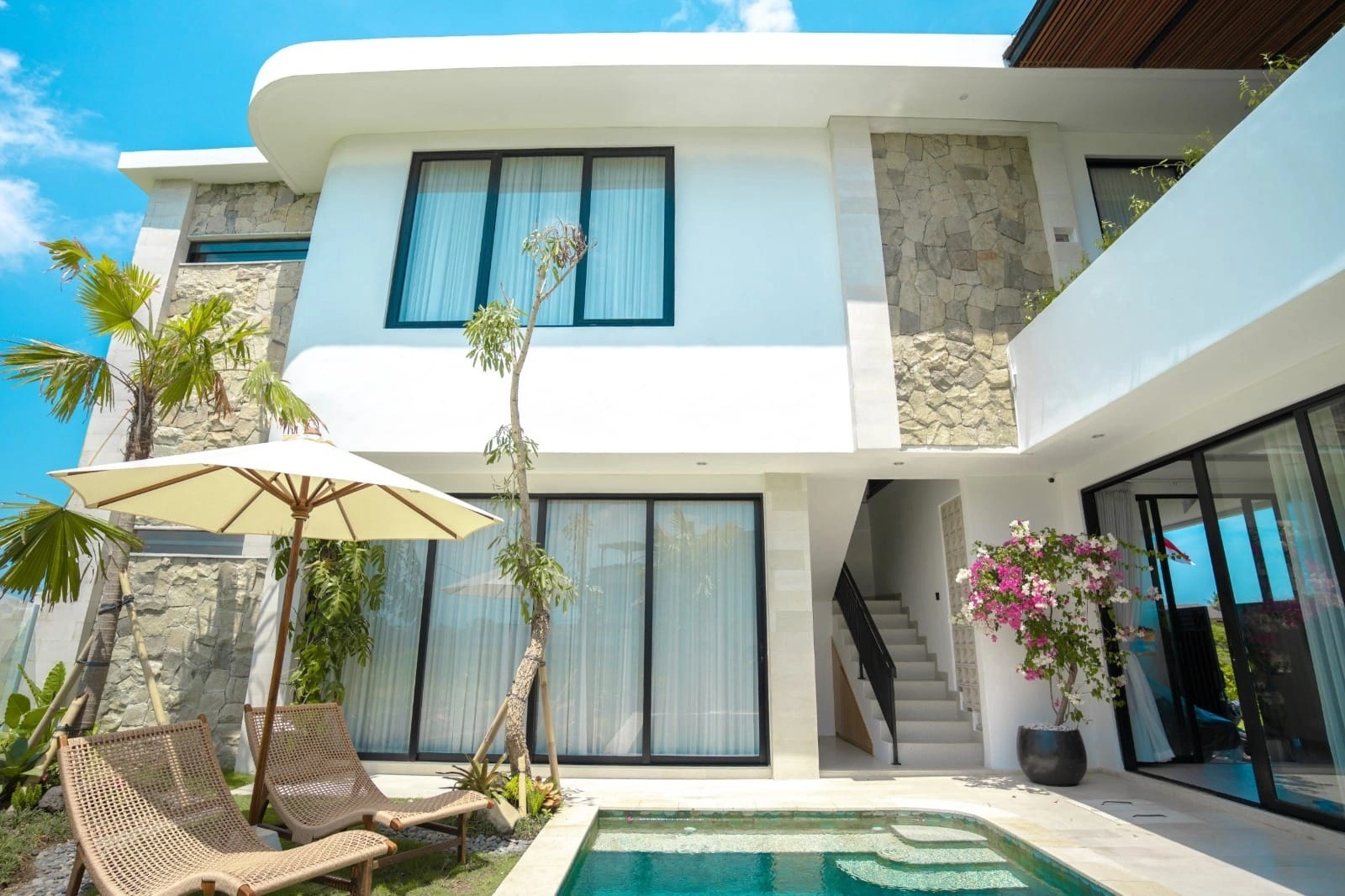 Modern Villa For Rent 2 Bed In Cemagi Badung Bali — image 3