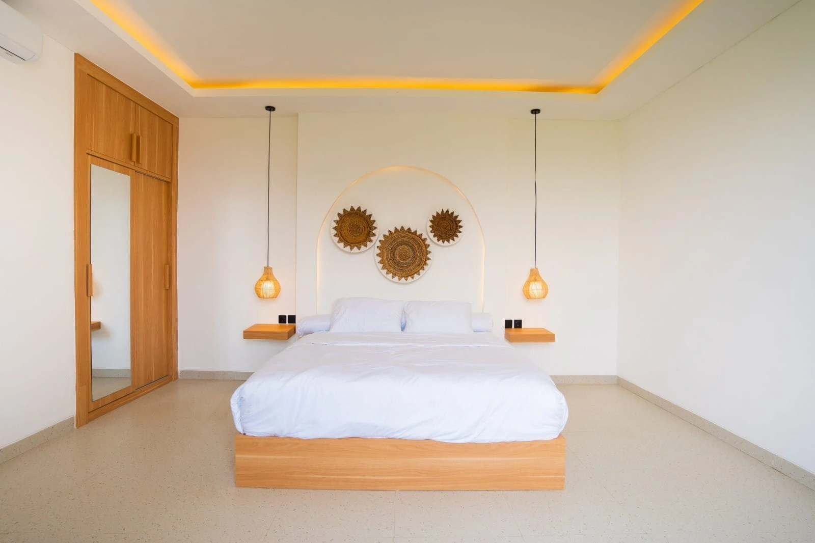 Modern Villa For Rent 2 Bed In Cemagi Badung Bali — image 4