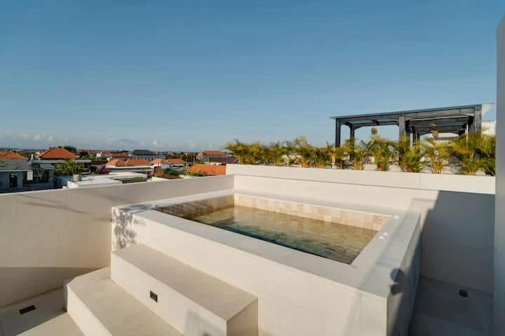 Villa For Rent 4 Bed In SesehCemagi Badung Bali — image 2