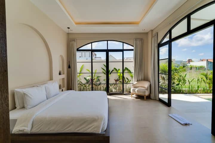 Villa For Rent 4 Bed In SesehCemagi Badung Bali — image 3