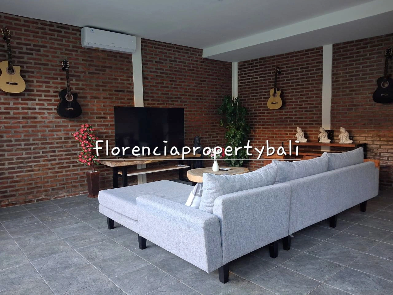 (FW002KE-Y) Kerobokan Villa – Your Comfortable Modern Home in Merta Sari