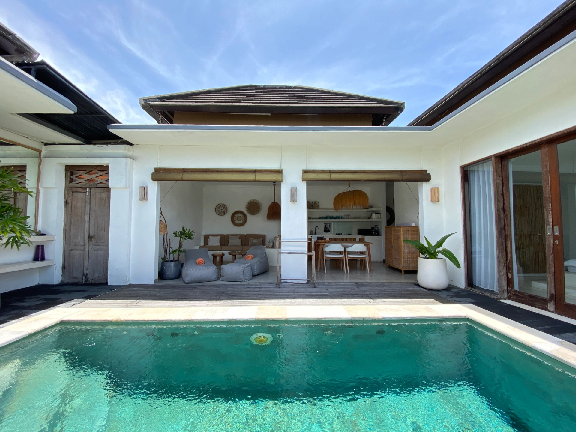 2BR Open Living Villa in Padonan
