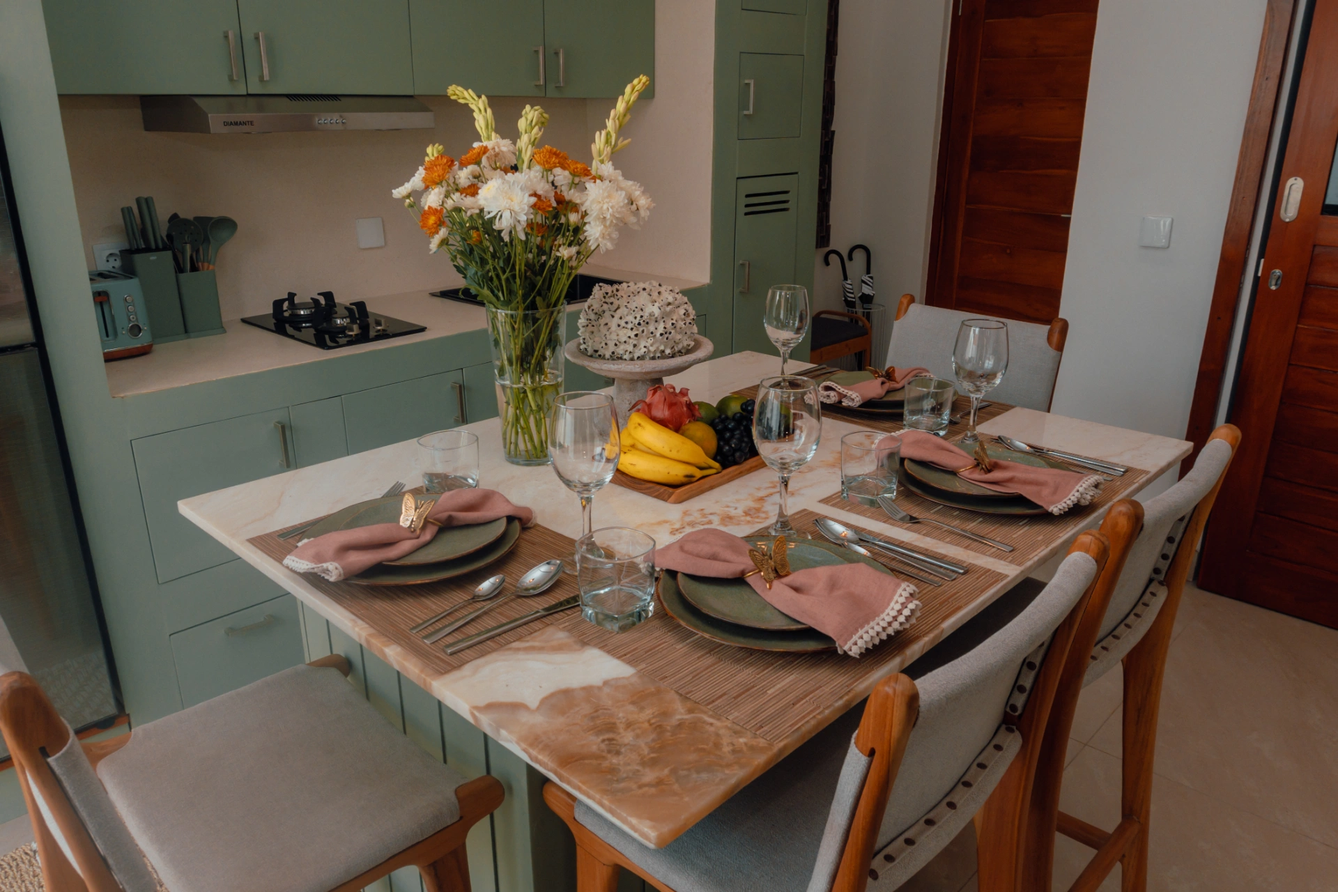2-Bedroom Charming Villa in Central Canggu — image 2