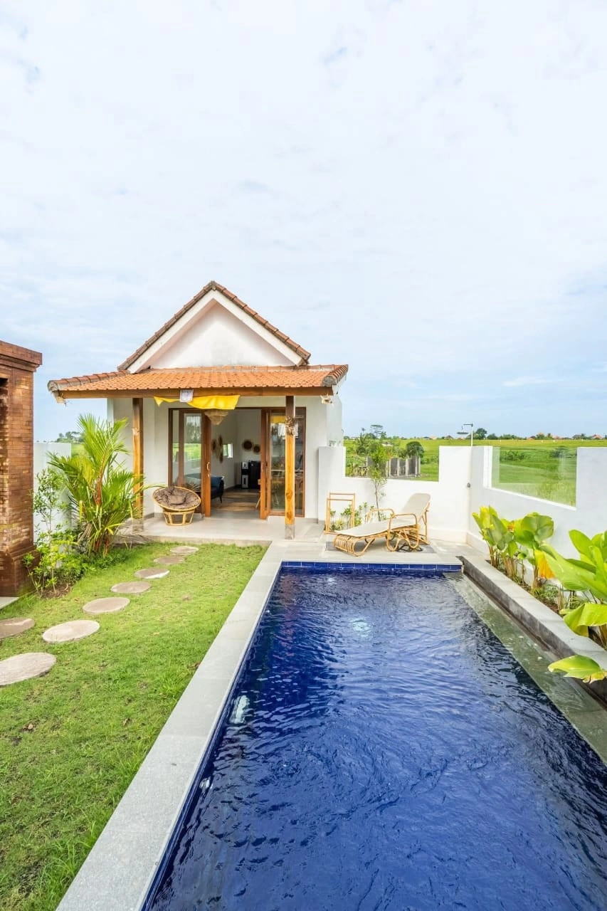 Private Villa For Rent 1 Bed In Seseh Cemagi Bali