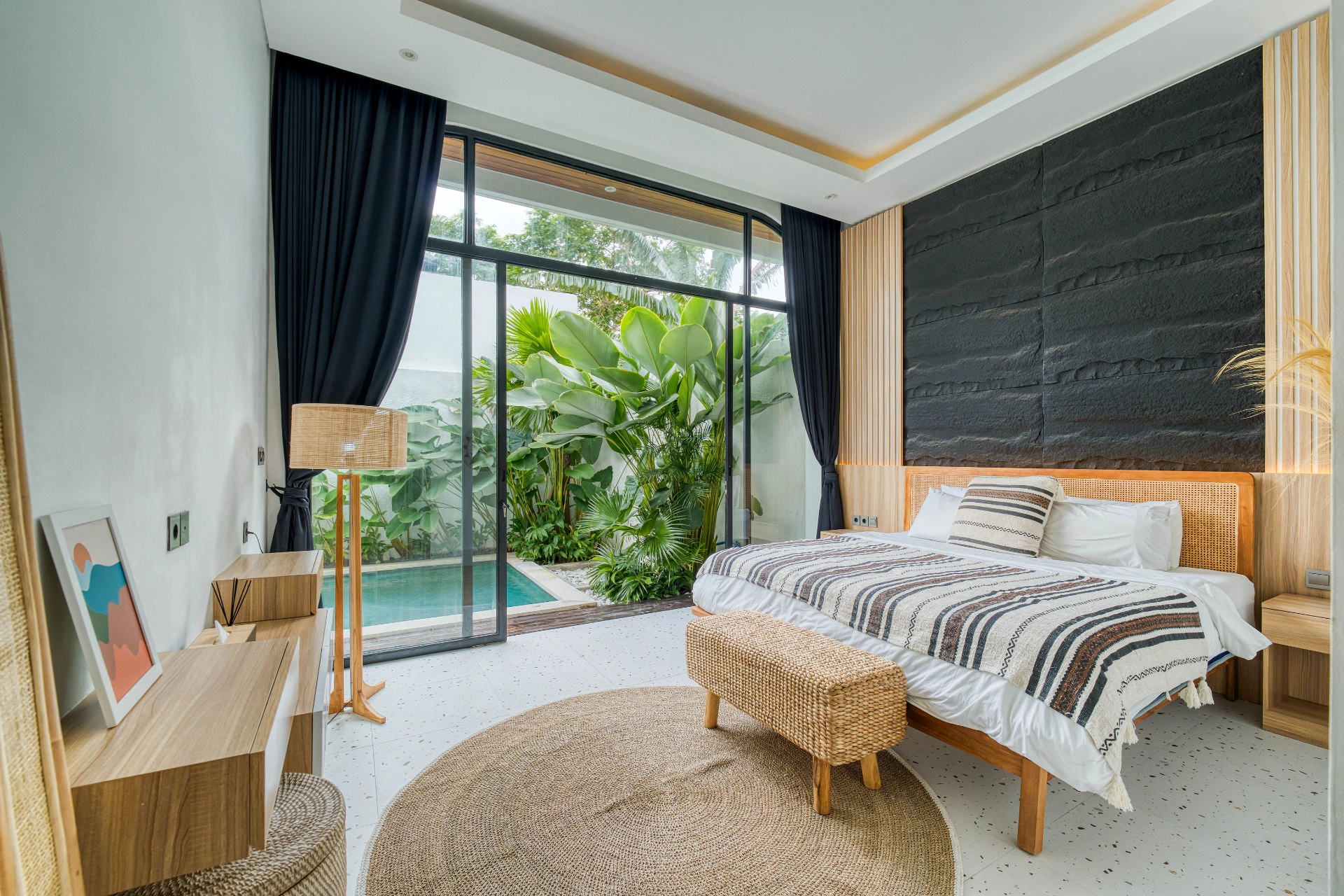 Villa Rioja – 3BR Tropical Retreat in Pererenan