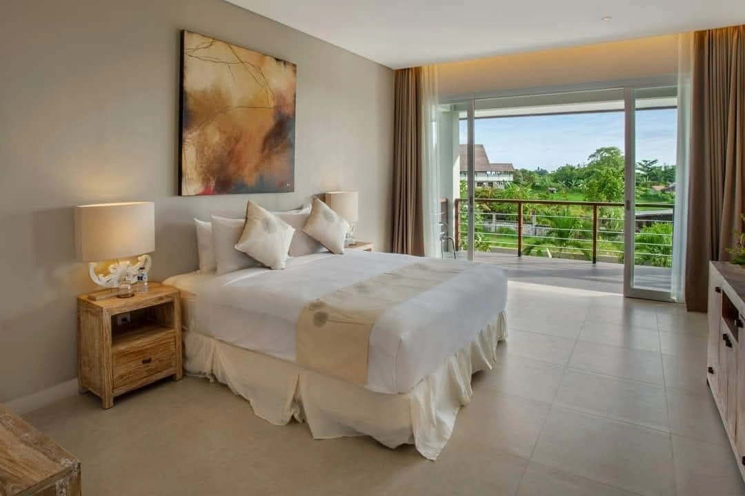 Villa For Rent 4 Bed In Berawa Tibubeneng Bali — image 3