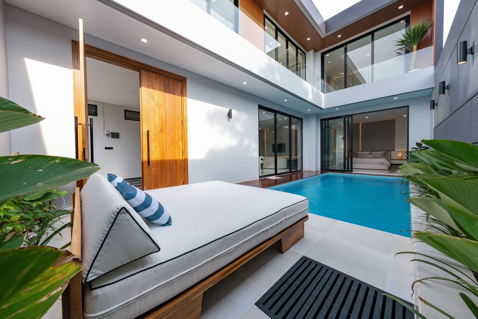 Brand New Luxury Villa in Berawa Canggu – Prime Freehold/Leasehold — image 4
