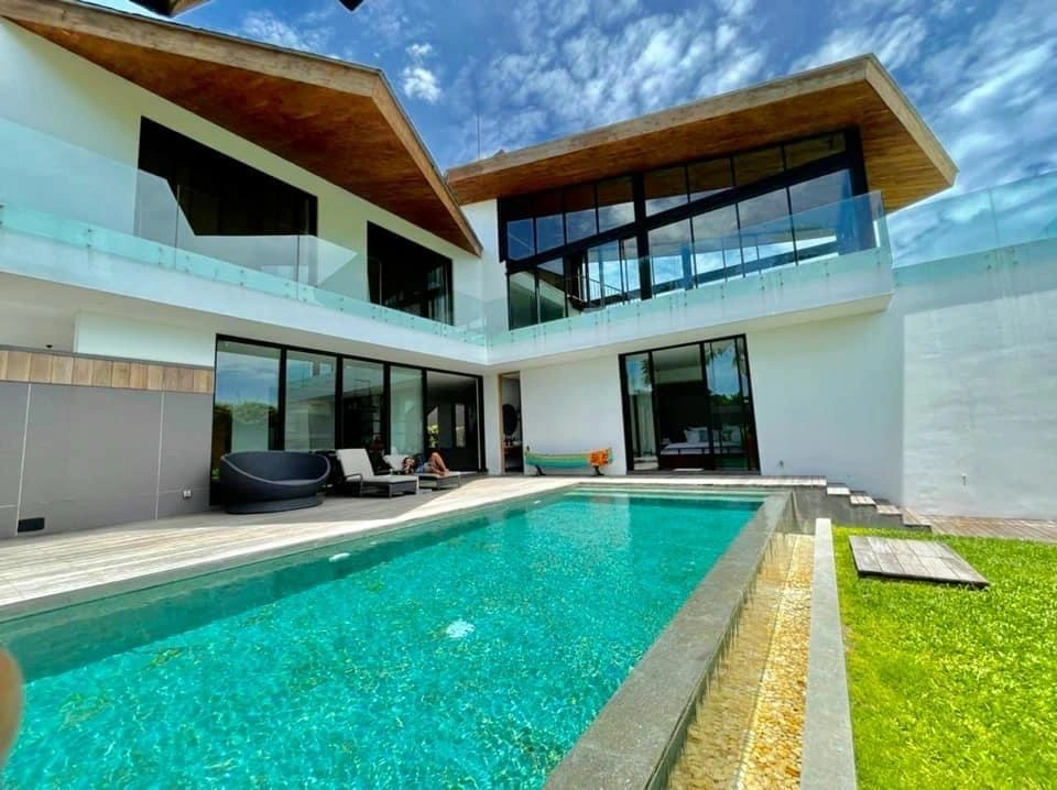 4bedroom Modern Family Layout Villa — image 1