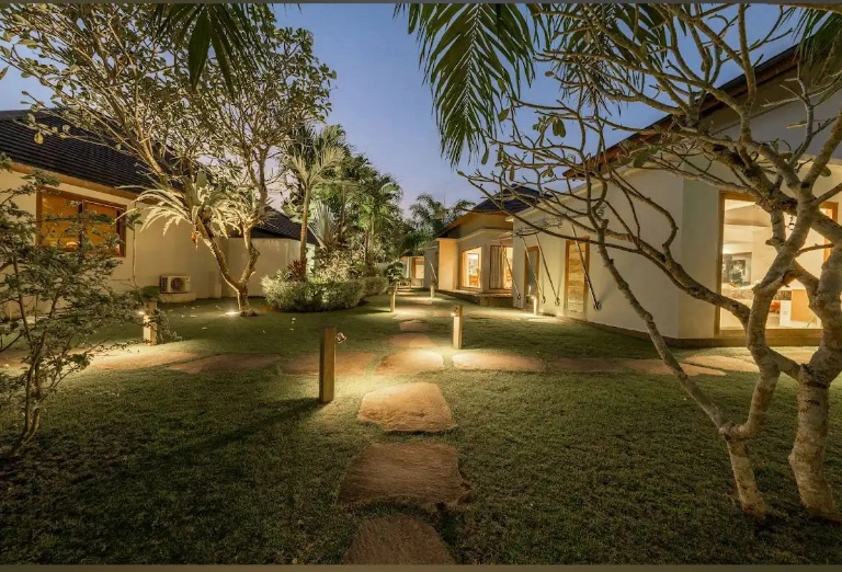 BIG VILLA FOR SALE IN TABANAN — image 4