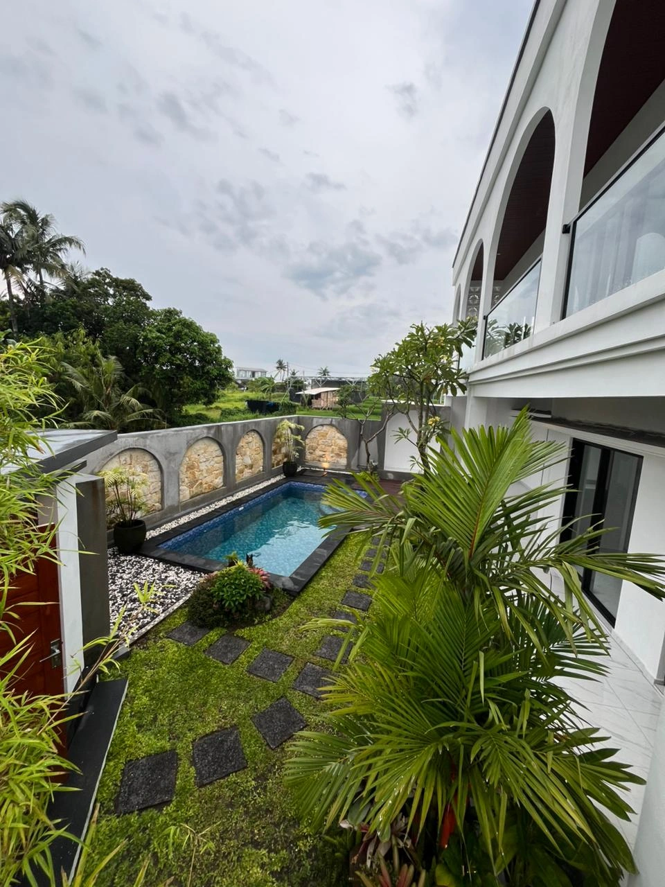 New 2BR Unfurnished Villa with ricefield view - Cemagi — image 2