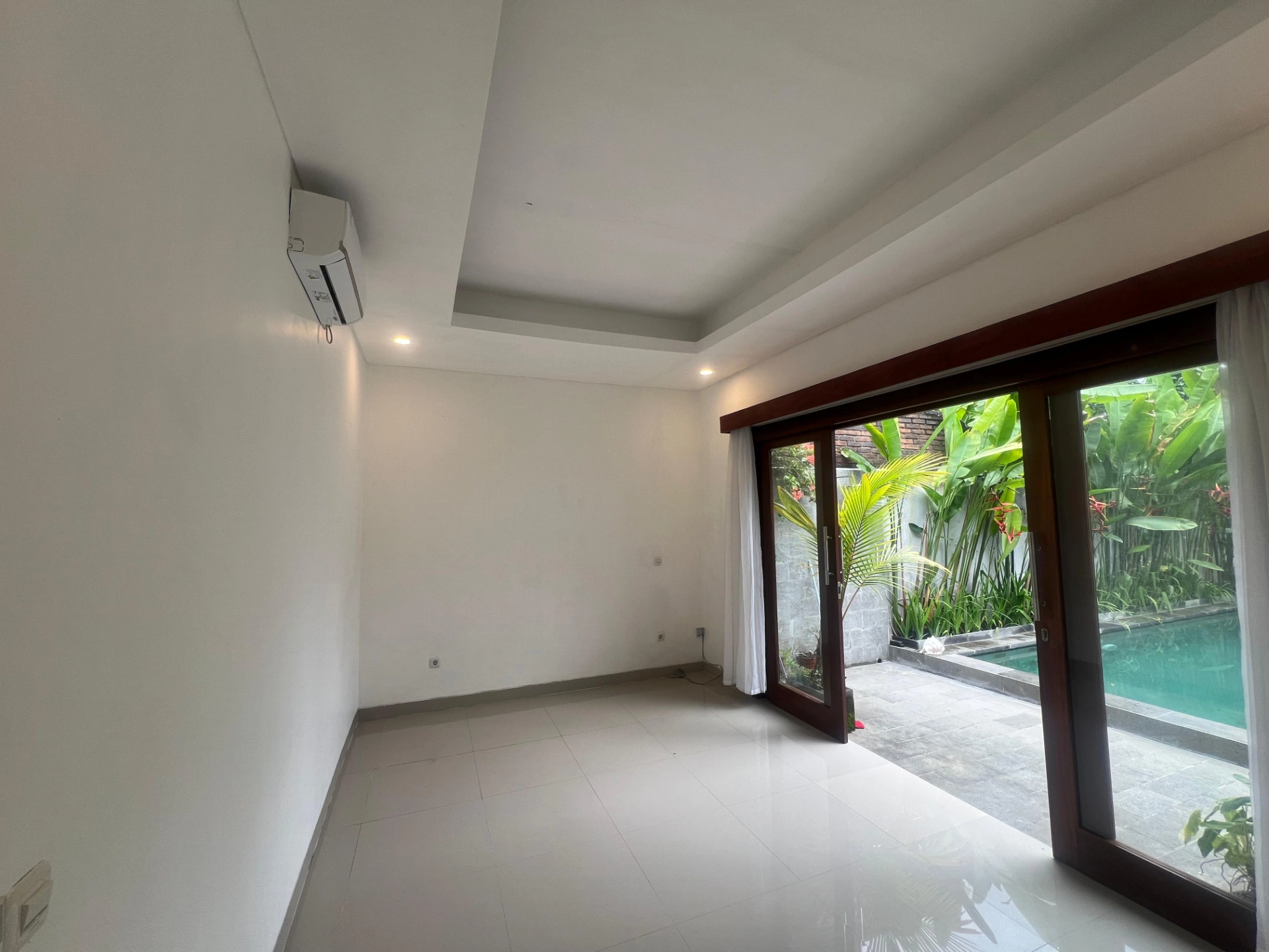 3 Bedroom Open Sublease in Cemagi Pet-Friendly Villa with Garden Near Beach — image 3