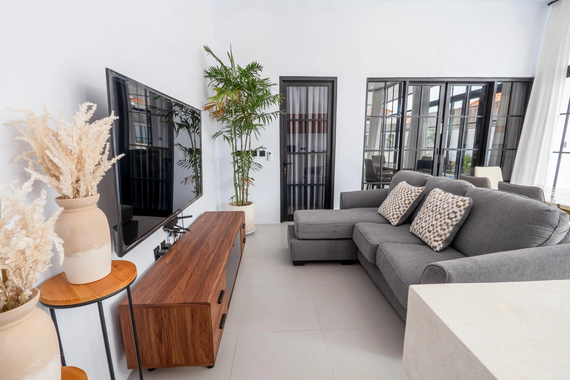 3BR Villa Acha Pererenan near Jungle Padel
