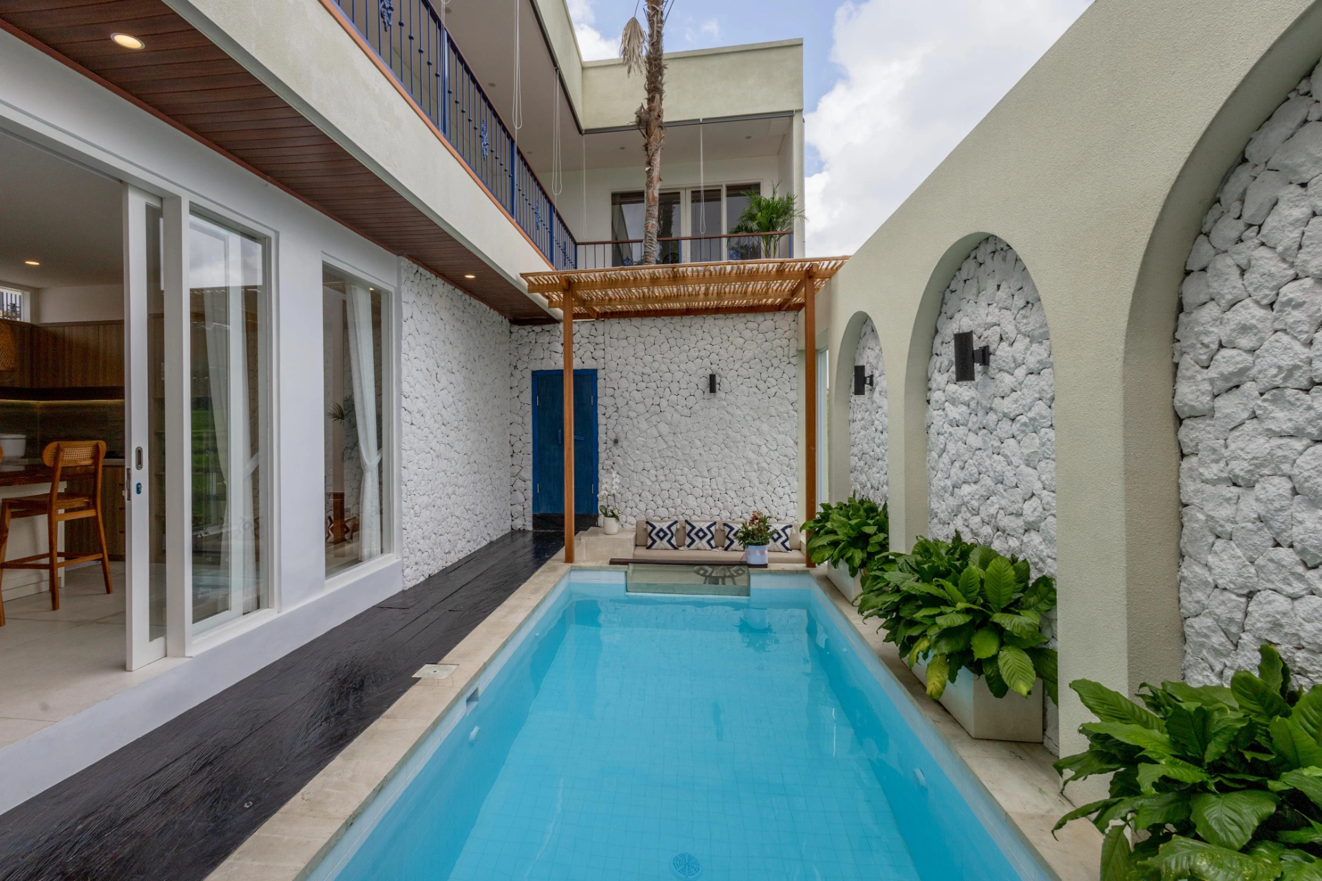 4BR Brand New Villa at Jalan Pantai Kedungu — image 2